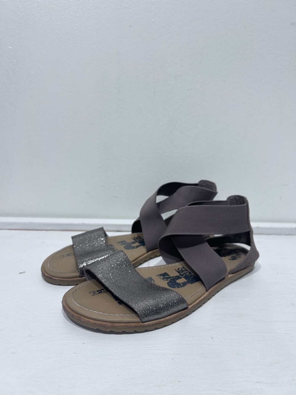 SOREL Ella Metallic Leather Strappy Slip-On Sandals Comfort Dress Shoes Size 7.5